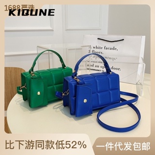 KIQUNE  กระเป๋าผู้หญิงสะพายข้าง กระเป๋าสะพาย ข้าง 2023 NEW   Comfortable ทันสมัย Korean Style Beautiful L91T134S 37Z230910