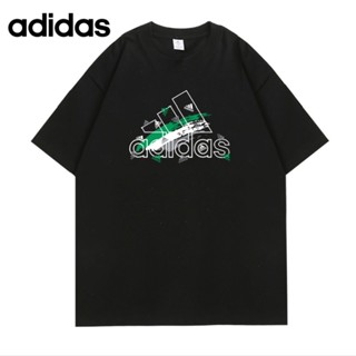 Adidas เสื้อยืดคอกลม แขนห้าส่วน พิมพ์ลายกราฟฟิติโลโก้ ทรงหลวม สไตล์มินิมอล คลาสสิก ของแท้ 100% สําหรับผู้ชาย