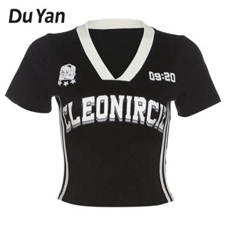 Du Yan เสื้อยืดแขนสั้น คอวี พิมพ์ลายตัวอักษร สไตล์อเมริกัน เข้ากับทุกการแต่งกาย สําหรับผู้หญิง