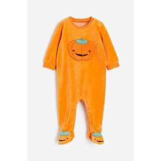 H&amp;M  Boy Velour sleepsuit with full feet 1200652_1