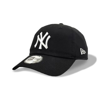 New era หมวกรุ่น CASUAL CLASSIC NEW YORK YANKEES BLACK LOGO WHITE