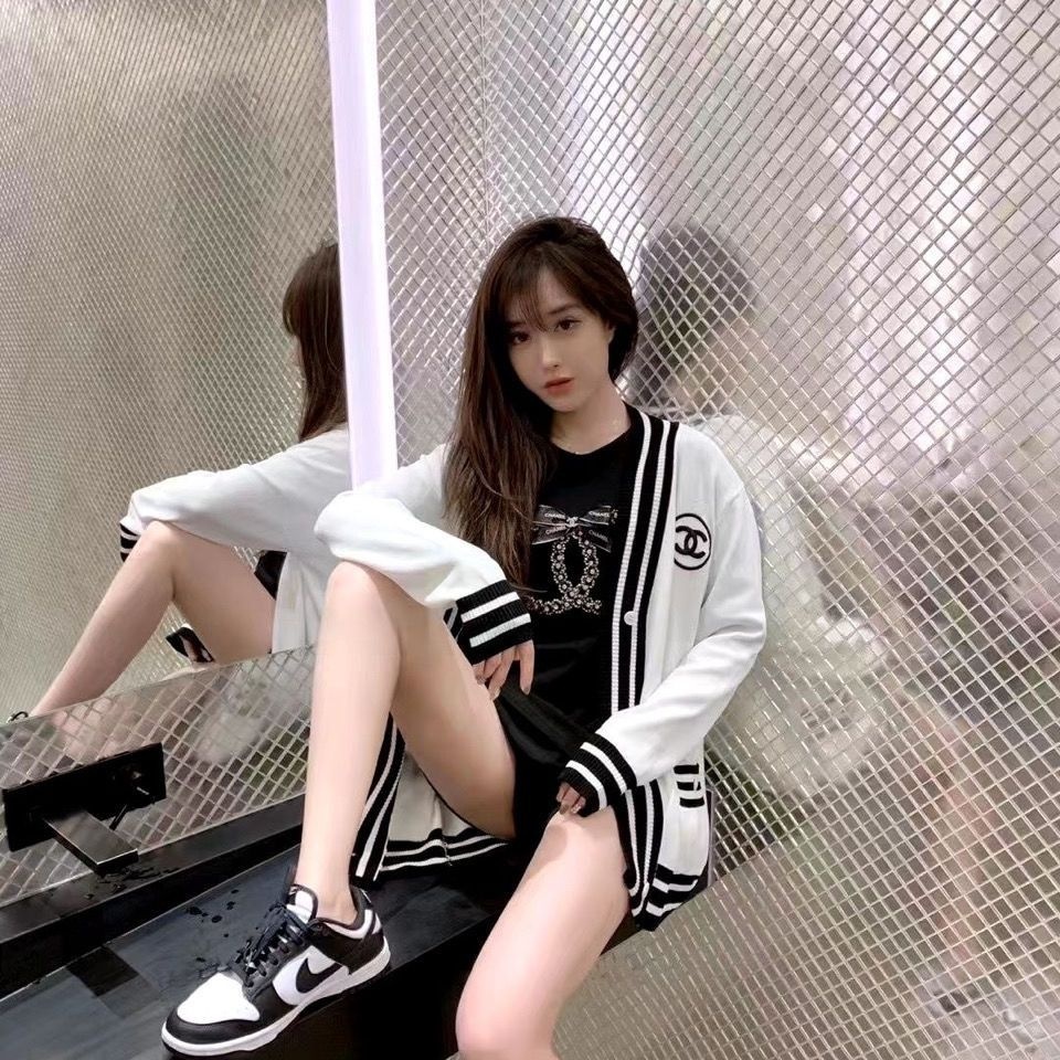 เสื้อกันหนาว แขนยาว สวมใส่สบาย แฟชั่นฤดูใบไม้ร่วง สําหรับผู้ชาย และผู้หญิง