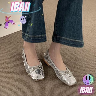 IBAII. รองเท้าส้นเตี้ยทรงกุทัณฑ์เลื่อมสีเงินปากตื้นรองเท้าส้นแบนใหม่