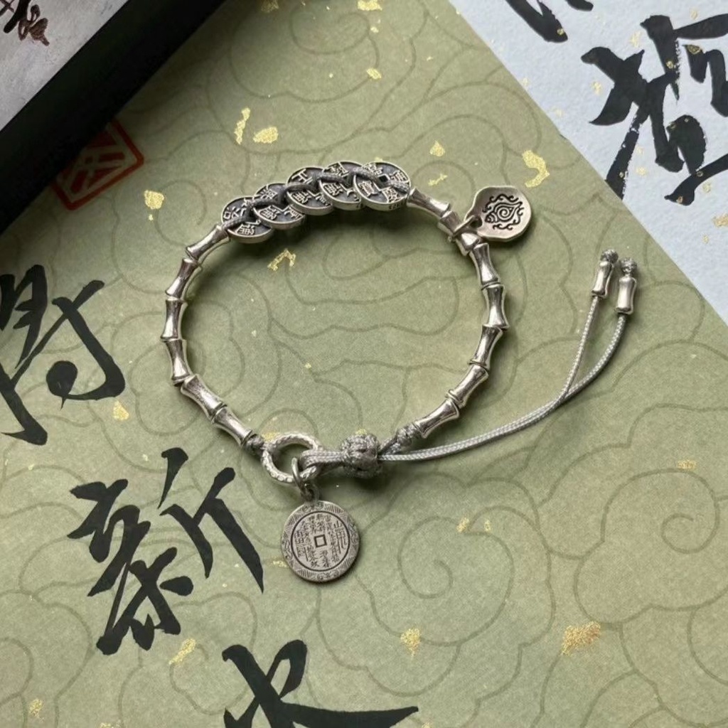 [มาสคอตจัดส่งด่วน] สร้อยข้อมือเงินห้าจักรพรรดิ~ภูเขาผีส่งสร้อยข้อมือเงินสร้อยข้อมือทอมือเชือกสร้อยข้อมือไม้ไผ่ระดับไฮเอนด์ใหม่สไตล์จีนสร้อยข้อมือคู่เงิน-โชคดีก