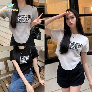 พร้อมส่ง เสื้อครอปแขนสั้นเสื้อยืดผู้หญิงอเมริกันย้อนยุคสั้นด้านบน Y2K