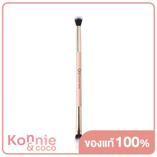 Oni Double Ended Eyeshadow Brush #Sakura Pink โอนิ แปรงอายแชโดว์แบบ 2 ด้าน ขนแปรงสังเคราะห์ มอบสัมผัสนุ่มนวล.