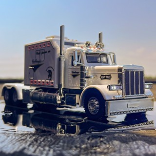 1:24 Peterbilt 389 รถบรรทุก รถแทรกเตอร์ โลหะผสม รถของเล่น โมเดลพวงมาลัย เสียง และแสง ของเล่นเด็ก ของสะสม ของขวัญวันเกิด