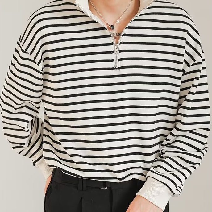 Striped เสื้อคอเต่าผู้ชายสไตล์เกาหลีหลวมครึ่งซิปเสื้อยืดแขนยาว High-End Pu