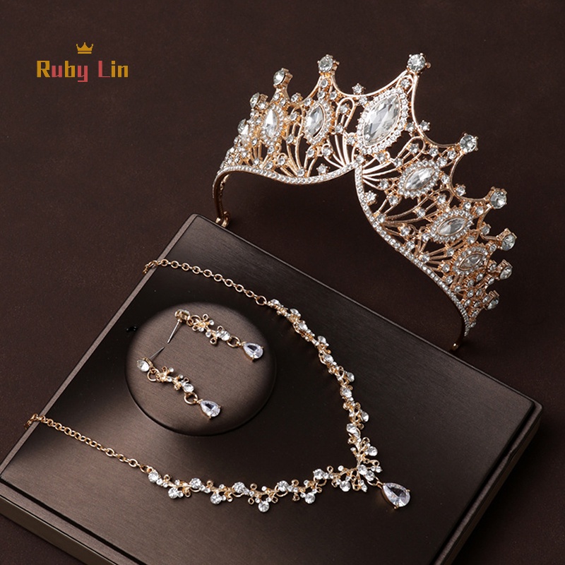 #เครื่องประดับวิวาห์สีเงิน
#เครื่องประดับงานแต่งงานสีแดง
#มงกุฎวิวาห์
#สร้อยคอเครื่องประดับเจ้าสาว
#ชุดเครื่องประดับแต่งงานเจ้าสาว