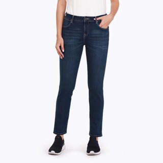WRANGLER กางเกงยีนส์ผู้หญิง เอวกลาง ทรงเข้ารูป LARA รุ่น WR WR28L003 สียีนส์ แรงเลอร์ กางเกงยีนส์ เสื้อผ้า เสื้อผ้าผู้หญิง