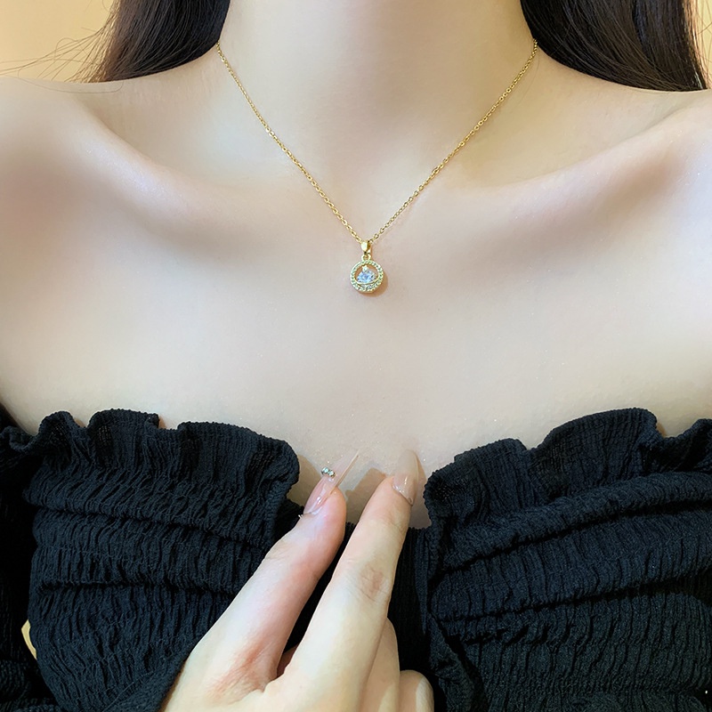 สร้อยคอเหล็กไทเทเนียม จี้รูปดาวเคราะห์ ระดับไฮเอนด์ สไตล์เรโทร สําหรับผู้หญิง