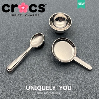 Jibbitz crocs charm หัวเข็มขัดโลหะ ขนาดเล็ก สําหรับรองเท้า ช้อน กระทะ DIY