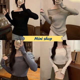 Mini shop🌸พร้อมส่ง🌸 (R012) เสื้อแขนยาว ผ้าไหมพรมร่องใหญ่เปิดไหล่  -C