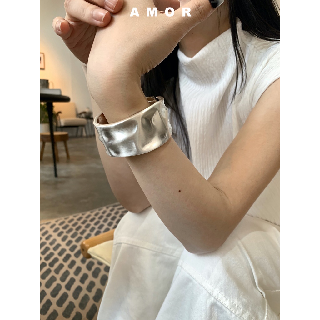 ความเรียบง่าย สร้อยข้อมือแห่งอนาคต unisex หญิง Niche design สร้อยข้อมือ Ins
