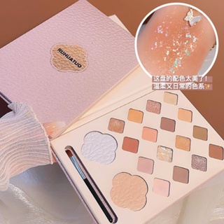 Hot Sale# RUHUATUO 18-color cherry blossom eye shadow plate pearly matte sequins large ground color daily all-match internet celebrity 8cc