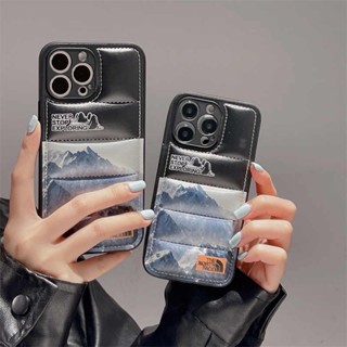 【The North Face】เคสโทรศัพท์มือถือ ผ้านิ่ม พิมพ์ลายเป็ด 3D สําหรับ iPhone 15 Pro Max iPhone 14 Pro Max 11 12 13