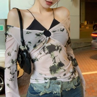 Milyfashion เสื้อยืดแขนยาว เปิดไหล่ข้างเดียว ผ้าตาข่าย พิมพ์ลาย สไตล์อเมริกัน เซ็กซี่ ฉลุลาย กันแดด แฟชั่นฤดูใบไม้ร่วง สําหรับผู้หญิง