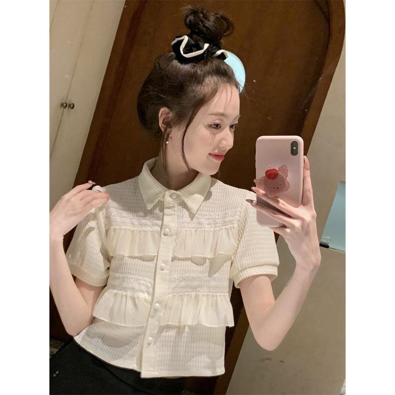 Lune_Grace เสื้อเชิ้ตแขนสั้นผู้หญิงคอโปโล สไตล์เกาหลี เส้นใยวิสโคสลูกไม้แขนสั้น ผ้านิ่มใส่สบาย ฟรีไซส์ พร้อมส่ง