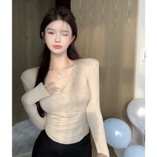 เสื้อยืดลําลอง แขนยาว คอวี ทรงสกินนี่ สีพื้น แบบเรียบ