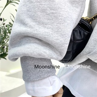 Moon เสื้อกันหนาว เสื้อแขนยาว เสื้อฮู้ด cozy fashionable unique chic WWY2390ADG36Z230909