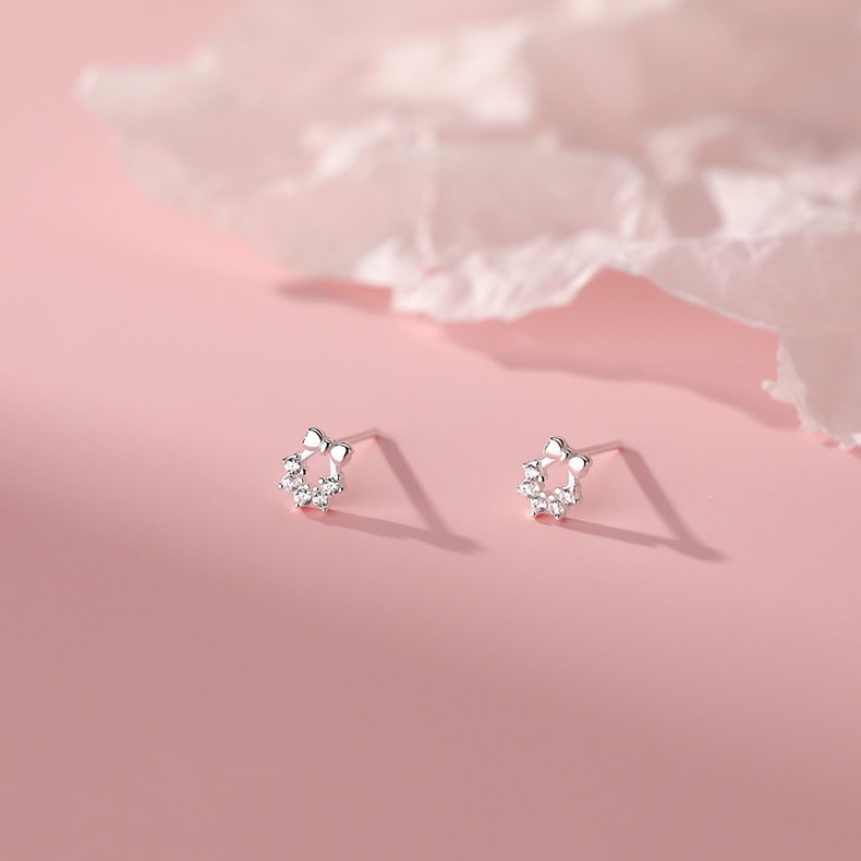 ต่างหูสตั๊ด เหล็กไทเทเนียม ประดับเพชร คริสตัล สไตล์เกาหลี เรียบง่าย หรูหรา เครื่องประดับแฟชั่น สําหรับผู้หญิง - รูปที่ 6