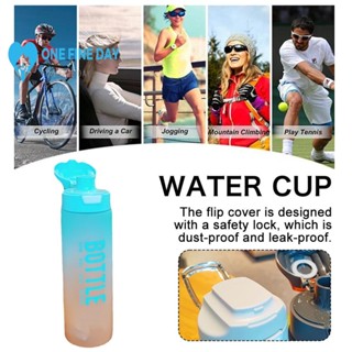 ใหม่ ขวดน้ําพลาสติก ไล่โทนสี สวยหรู สําหรับผู้ชาย C6O6