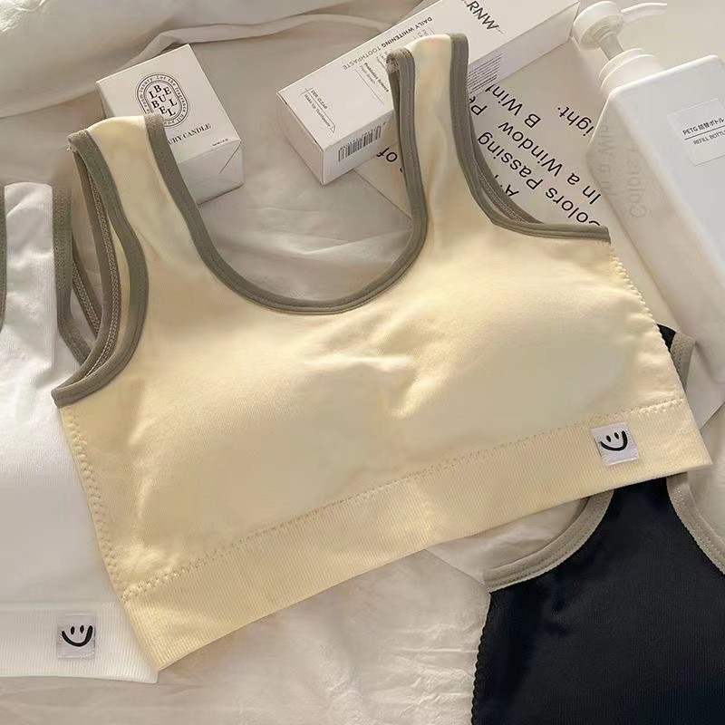 #395 พร้อมส่ง สไตล์ใหม่วัยรุ่นชุดชั้นในไม่มีเหล็กห่วงเสื้อกล้ามบางรุ่น สายยืดหยุ่นได้ดี