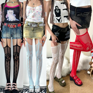 เข็มขัดถุงน่องลายเส้นตาแมว Hollowed Fishnet พร้อมหัวใจและสไต…