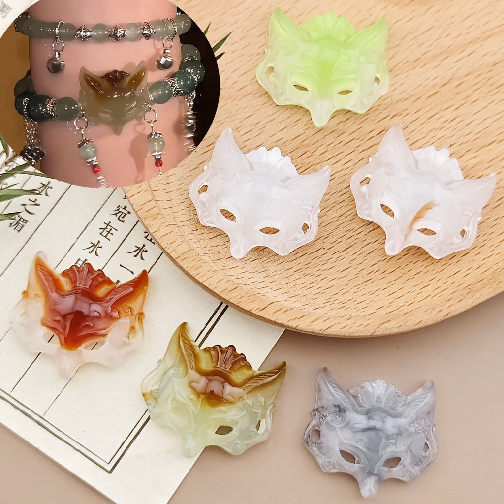 20pcs ชิ้นเลียนแบบหยกฟ็อกซ์หน้ากากจี้ทําเองลูกปัดสร้อยข้อมืออุปกรณ์เครื่องประดับขายส่ง
