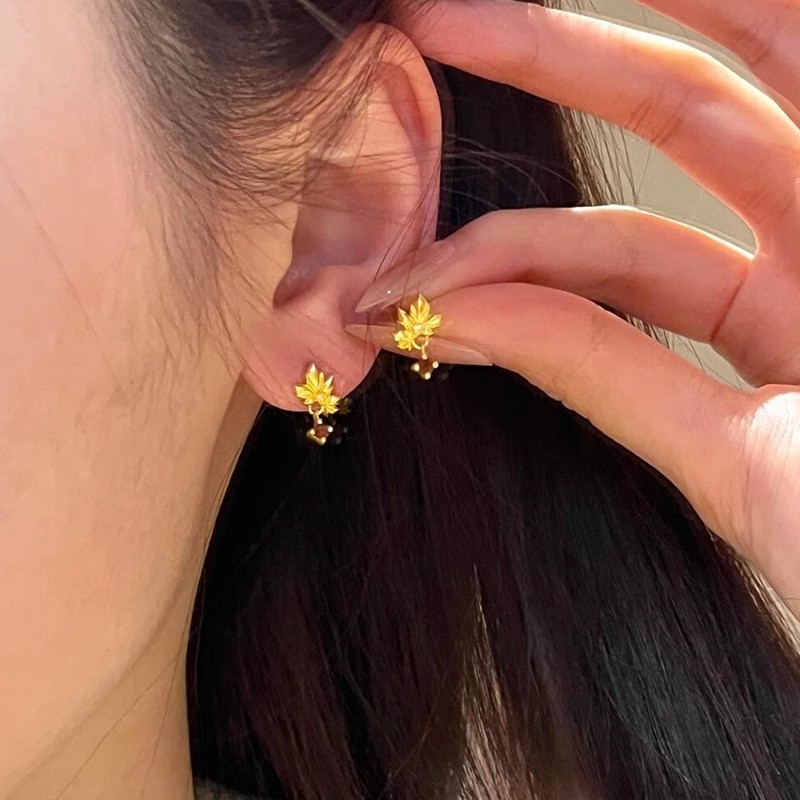 ต่างหูออกแบบเฉพาะ พู่สีแดง เพทายทอง และใบเมเปิ้ล สำหรับผู้หญิง
