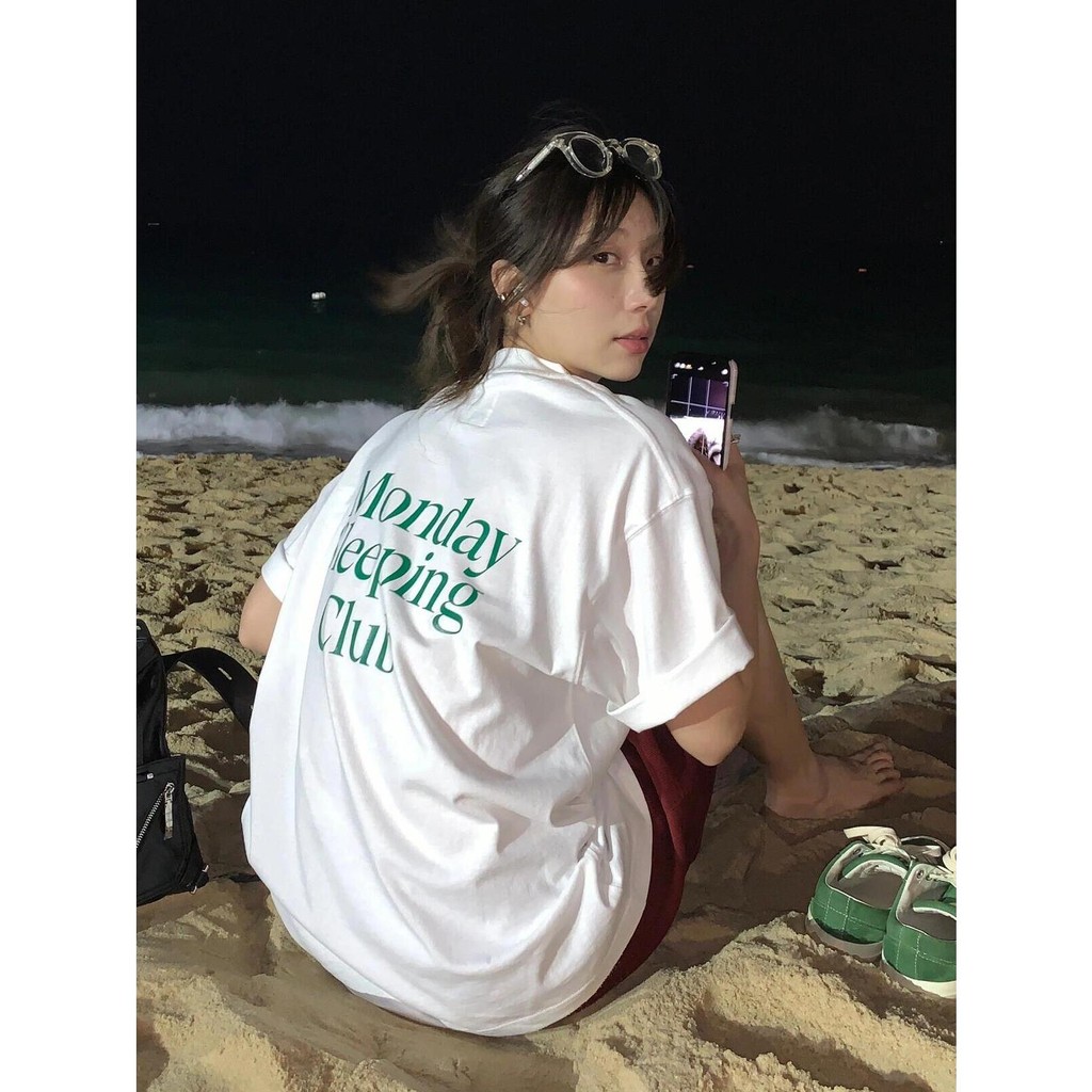 Papaya เสื้อยืด Oversize สกรีนลาย "Monday Sleeping Club" ผลิตจากผ้าฝ้าย 100% คุณภาพดี WS1149 Lady Cl