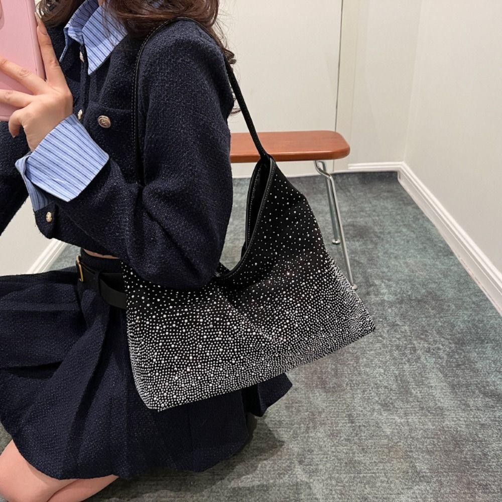 Trendyzone กระเป๋าสะพายไหล่, กระเป๋าถือ Rhinestone เงาความจุขนาดใหญ่, กระเป๋าโท้ตหนังกลับมีซิปสีทึบแฟชั่น