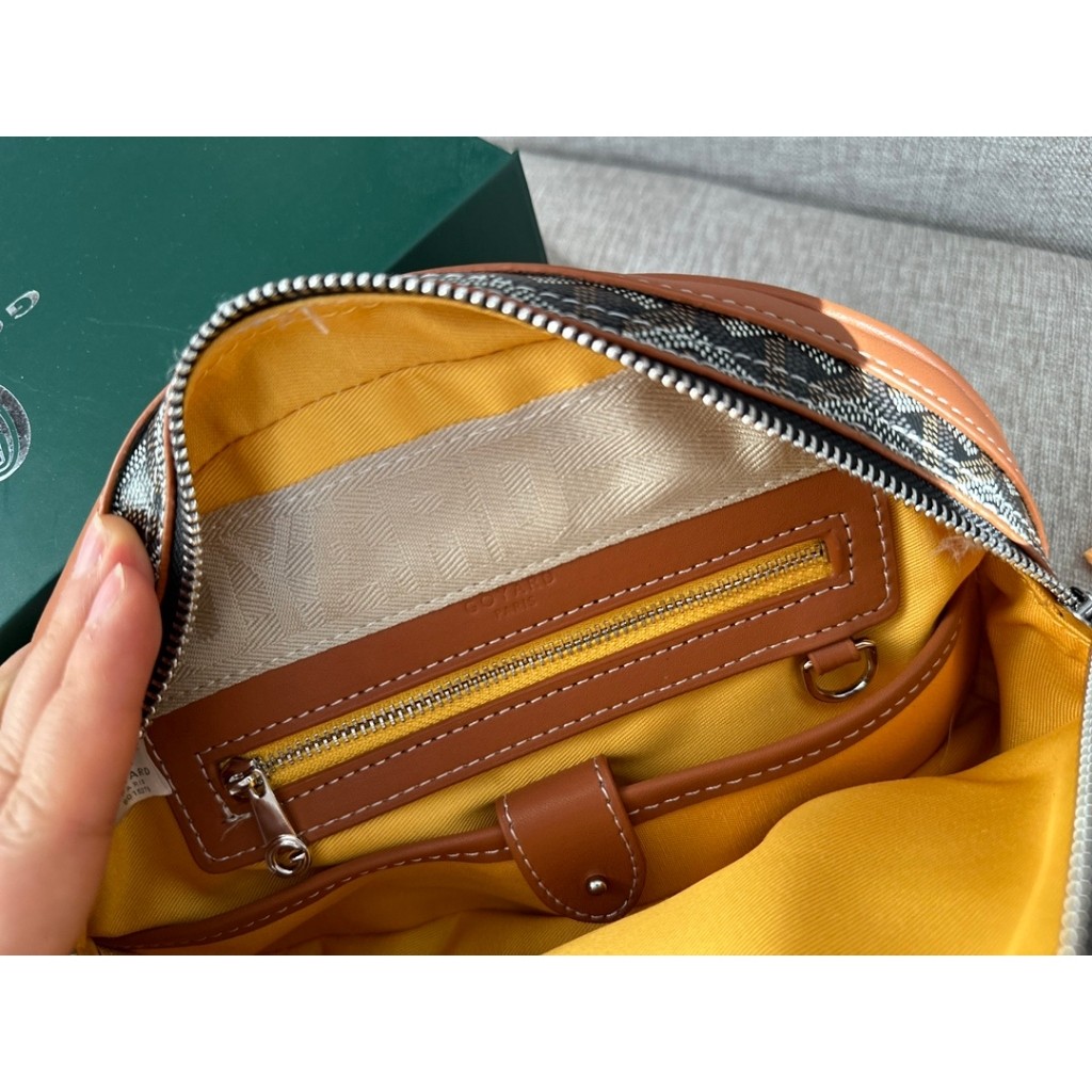 Age-Preserve Bag กระเป๋าสะพายข้างหนังแฟชั่น