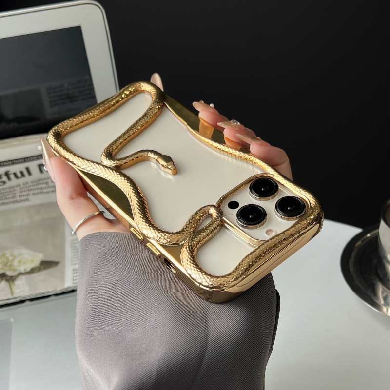 3d hollowed out เคสโทรศัพท์สีทองรูปงูสําหรับ iPhone 11 12 13 14 15 16 Pro Max Plus ปลอก Simple anti fall ปกอ่อนสําหรับ iPhone16Promax กรณี