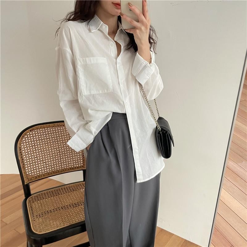 🌻Grace🌻 เสื้อสีขาวแขนยาว เสื้อเชิ้ตแขนยาวผู้หญิงทรงหลวมสีขาวสไตล์เกาหลีขั้นพื้นฐาน W547 - รูปที่ 2