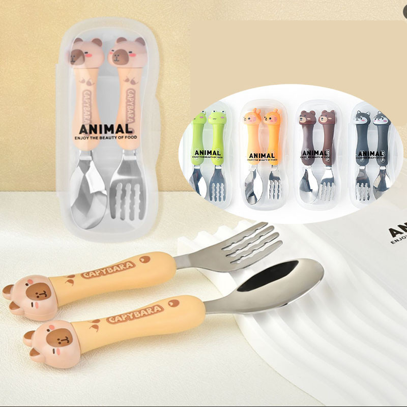 ชุดช้อนส้อมเด็ก ฝึกคีบ พร้อมกล่องพกพาสะดวก สำหรับเด็ก ฝึกหัดทานอาหารเอง ช้อนส้อมลายการ์ตูน