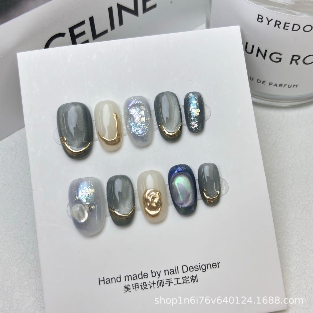 กาวฟรีทําด้วยมือเล็บเทียมสั้นรูปไข่สีเทา Cat Eye Cool เลื่อม Fine Sparkle Magic Mirror Powder Phototherapy แพทช์เล็บปลอมกดบนเล็บนํามาใช้ใหม่