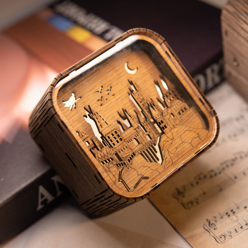 复古动漫霍格沃茨千寻汤屋3D立体小夜灯木质纸雕3d立体触控音乐盒Vintage anime Hogwarts Chihiro Soup House 3D standing20250701