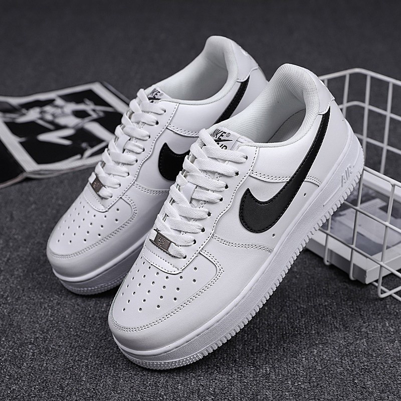 รองเท้าผ้าใบ NBA Air Force 1 low Supreme สำหรับผู้ชายและผู้หญิง