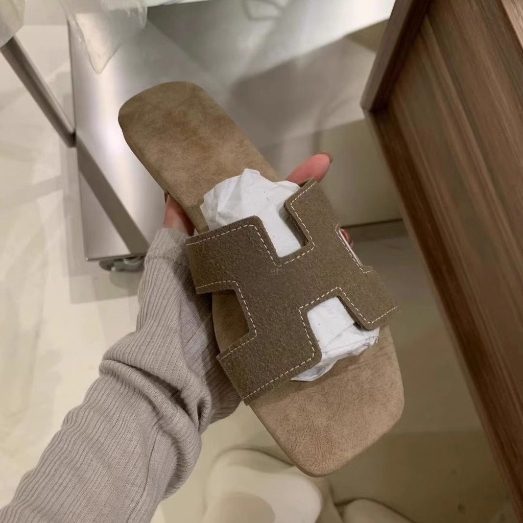 รองเท้าแตะพื้นนุ่มสไตล์เกาหลี สำหรับชายหาด จากหนัง Nubuck