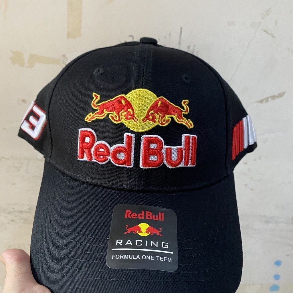 จักรยานเสือภูเขา Red Racing 93 และหมวกเบสบอล i Sport