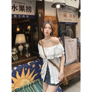 Dahong เสื้อเบลาส์ผู้หญิง มีกระดุม แต่งระบาย เสื้อลูกไม้แฟชั่นแขนยาวไหล่เดียว สีพื้น สไตล์หรูหรา w550