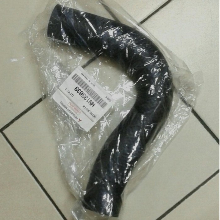 ท่อหม้อน้ําตัวบน triton 2015-2019 KL3 ใหม่ทั้งหมด