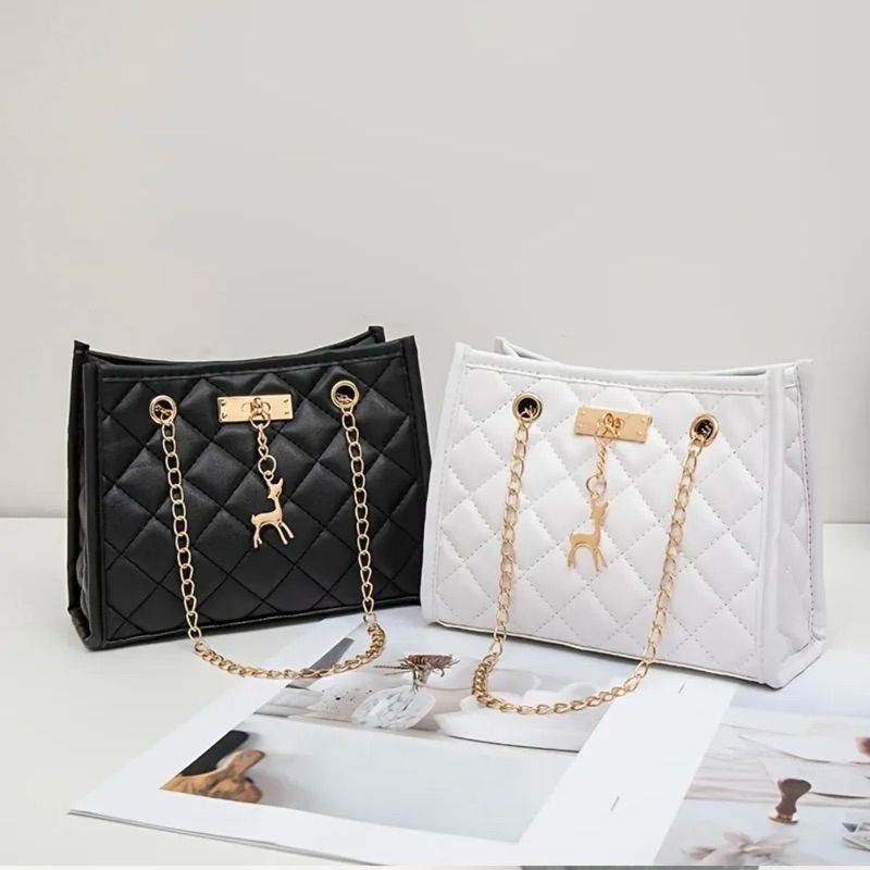 FAYYYRA - กระเป๋าสะพายข้าง Bella Quilted Chain