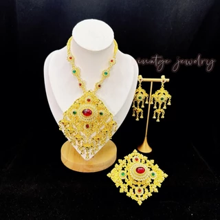 สร้อยคอชุดเครื่องประดับ Vintage Jewelry สีทองสร้อยคอลงยา ต่างหูคลิป