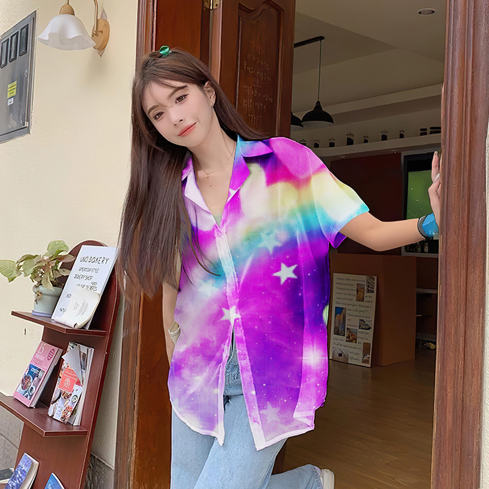 [ไล่โทนสีรุ้ง] เสื้อชีฟองผู้หญิงฤดูร้อนเสื้อป้องกันแสงแดดเสื้อสงกรานต์เหมาะสําหรับสาวร้อนถนนหลวมด้านบนสบายๆเสื้อฮาวายแขนสั้นเสื้อยืด