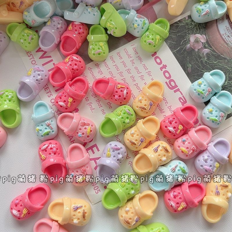 อุปกรณ์ตกแต่งรองเท้า สามมิติ การ์ตูน หลุม แฮนด์เมด เรซิ่น กิ๊บ วัสดุ 100 ชิ้น