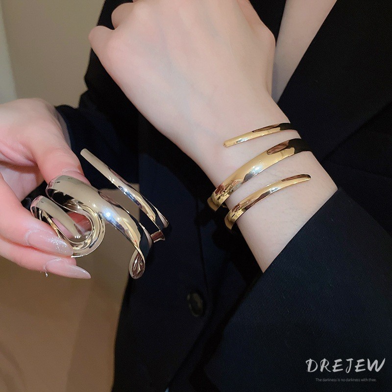 2 ชิ้นยุโรปและอเมริกาเรขาคณิตหน้ากว้างเปิดแหวนสร้อยข้อมือบุคลิกภาพแฟชั่นเครื่องประดับชุด