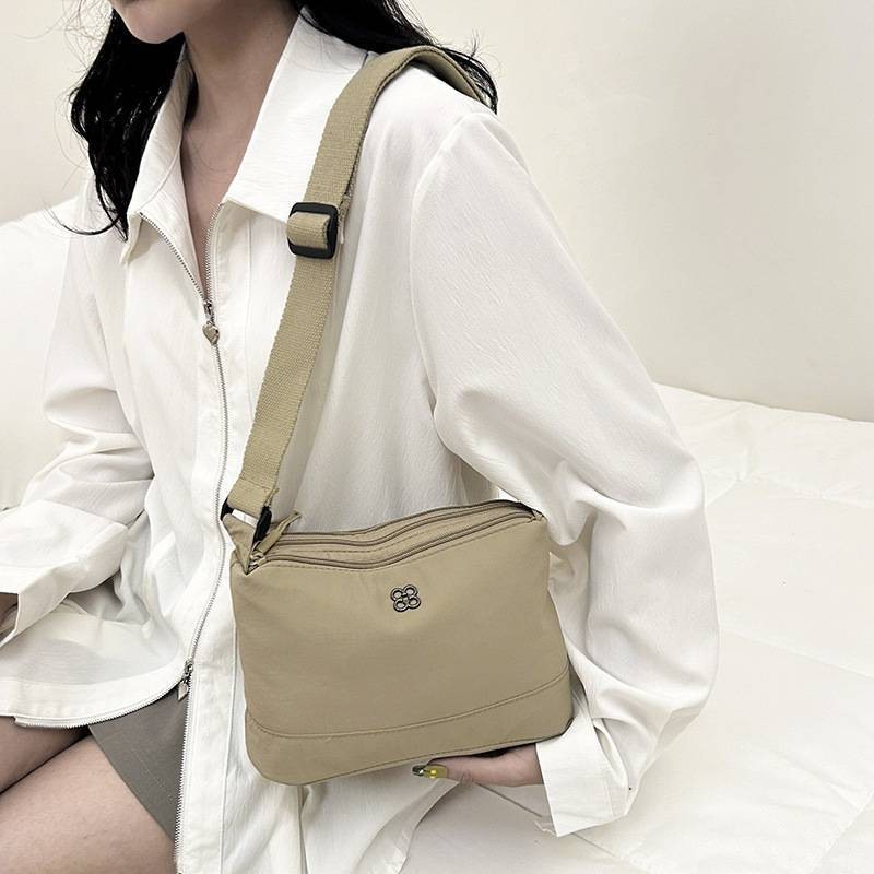 bag_1(BAG2283) กระเป๋าสะพายข้างผ้าไนล่อนมี4ช่องซิป ทรงสีพื้น-ขนาด 10 นิ้ว