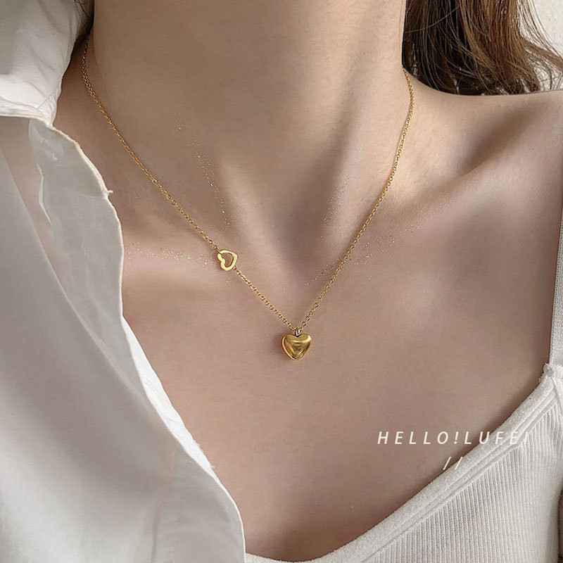 สร้อยคอไทเทเนียมเหล็กชุบ 18K ทองแท้ Love จี้ Clavicle Chain เครื่องประดับสุภาพสตรี